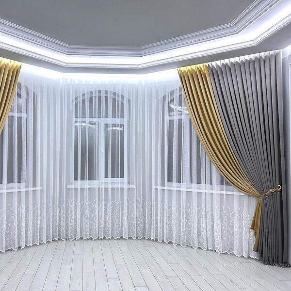 Curtain - Image 2